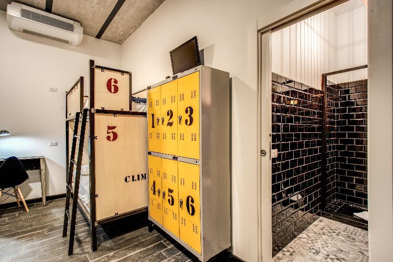 Hostel Trastevere 2 Рим Экстерьер фото